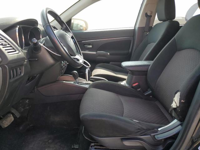 JA4AP4AU2KU013119 - 2019 MITSUBISHI OUTLANDER SE შავი ფოტო 7