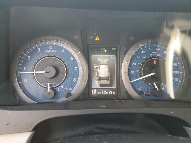 5TDYZ3DC1KS966744 - 2019 TOYOTA SIENNA XLE Biały zdjęcie 9