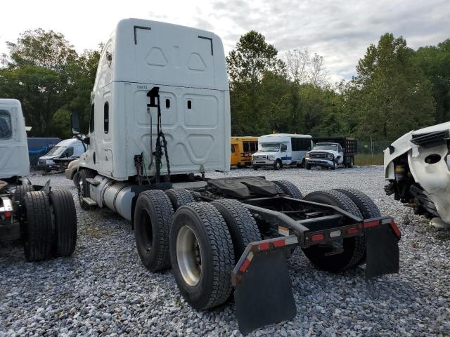 3AKJGLDR8JSJT4276 - 2018 FREIGHTLINER CASCADIA 1 أبيض صورة 3