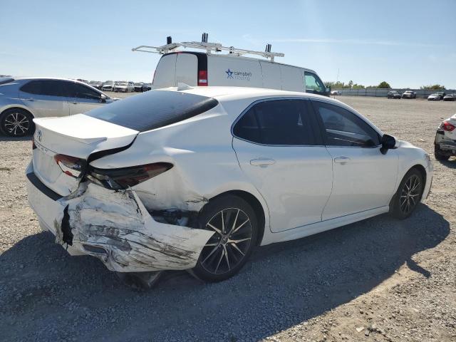 4T1T11AK8PU768257 - 2023 TOYOTA CAMRY SE NIGHT SHADE WHITE photo 3
