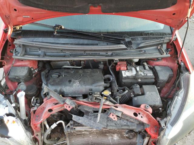 VNKKTUD33FA036092 - 2015 TOYOTA YARIS RED photo 11