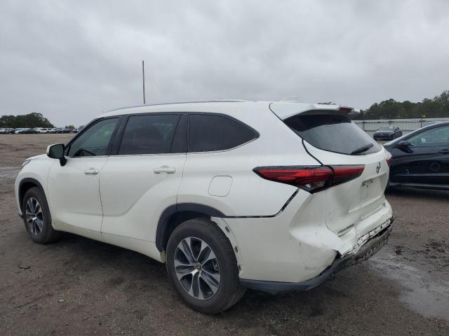 5TDGZRAH7MS060485 - 2021 TOYOTA HIGHLANDER XLE WHITE photo 2