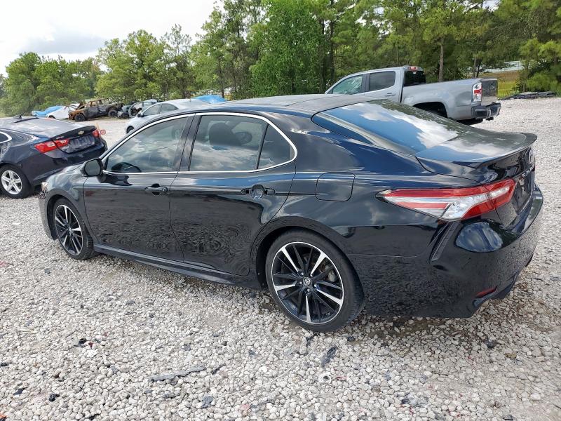 4T1B61HKXJU521381 - 2018 TOYOTA CAMRY XSE أسود صورة 2