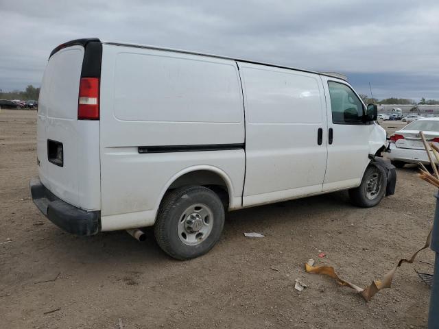 1GCWGFCA6D1149011 - 2013 CHEVROLET EXPRESS G2 WHITE photo 3