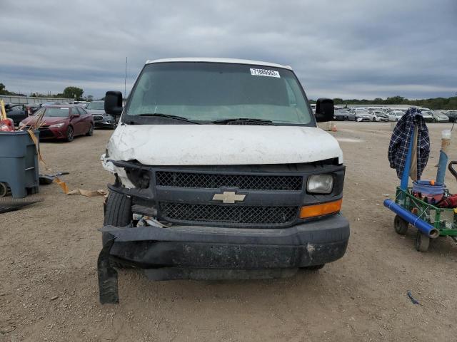 1GCWGFCA6D1149011 - 2013 CHEVROLET EXPRESS G2 WHITE photo 5