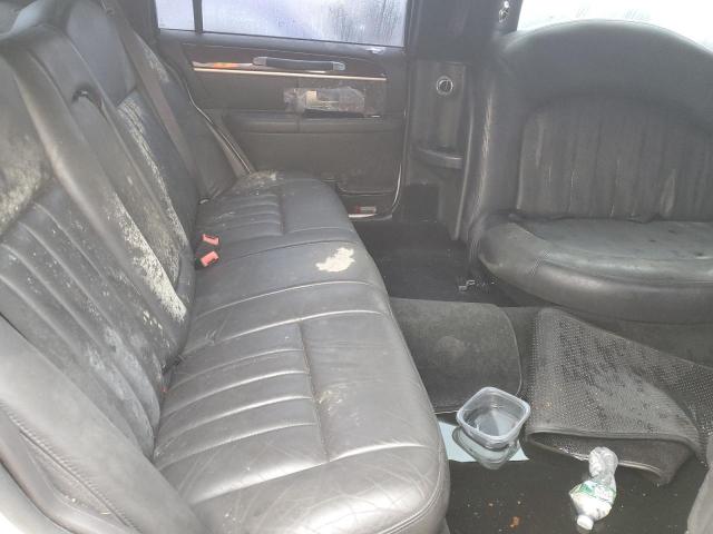 2L1FM88W48X654046 - 2008 LINCOLN TOWN CAR EXECUTIVE WHITE photo 11