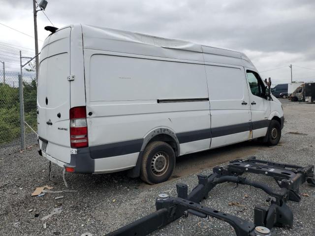 WD3PE8DDXGP184144 - 2016 MERCEDES-BENZ SPRINTER 2500 Weiß Foto 3