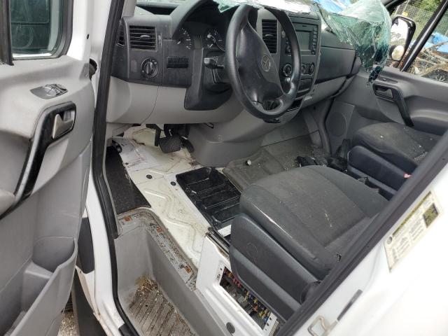 WD3PE8DDXGP184144 - 2016 MERCEDES-BENZ SPRINTER 2500 Weiß Foto 8