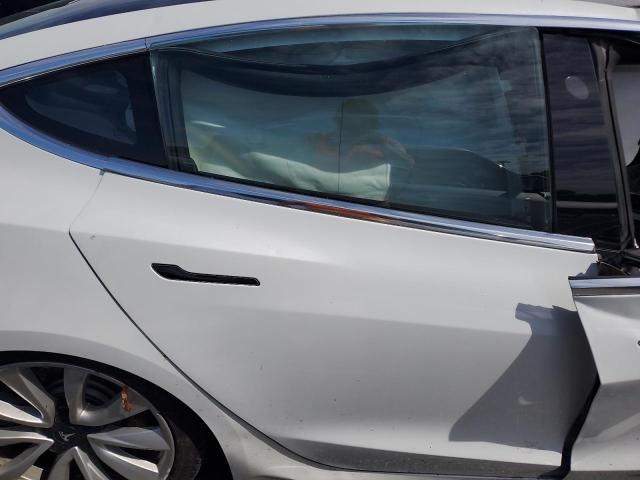 5YJ3E1EB6JF122475 - 2018 TESLA MODEL 3 白色 照片 10