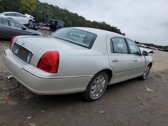 1LNHM83W14Y687451 - 2004 LINCOLN TOWN CAR ULTIMATE WHITE photo 3