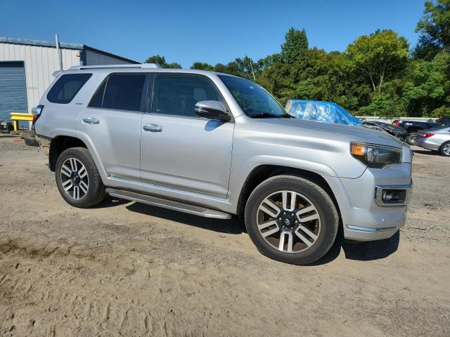 JTEBU5JR5E5192674 - 2014 TOYOTA 4RUNNER SR5 ვერცხლისფერი ფოტო 4