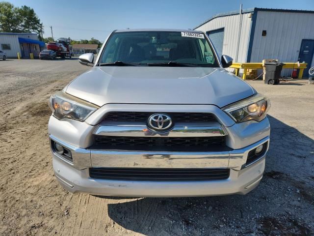 JTEBU5JR5E5192674 - 2014 TOYOTA 4RUNNER SR5 ვერცხლისფერი ფოტო 5
