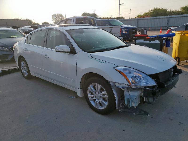 1N4AL2AP4CC158689 - 2012 NISSAN ALTIMA BASE WHITE photo 4