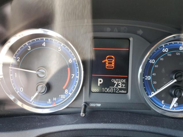 2T1BURHE7JC001395 - 2018 TOYOTA COROLLA L فضي صورة 9