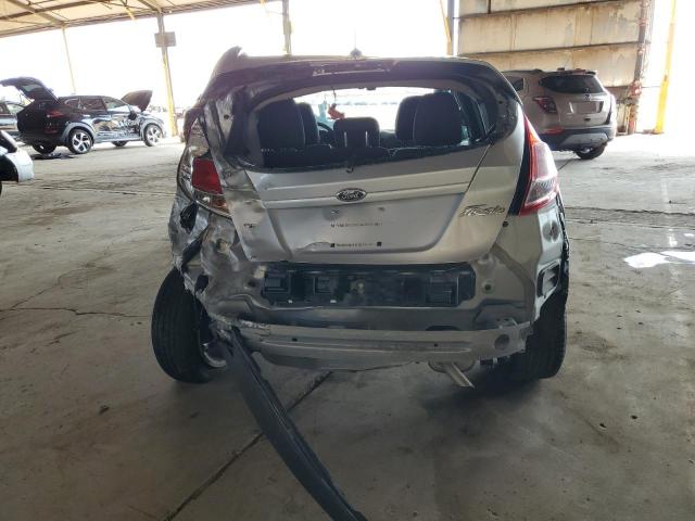 3FADP4EJ2FM149303 - 2015 FORD FIESTA SE 银色 照片 6