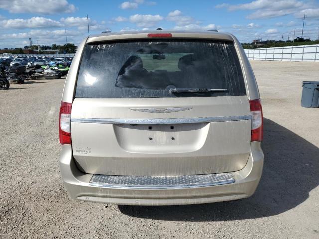 2C4RC1CG3FR754795 - 2015 CHRYSLER TOWN & COU TOURING L GOLD photo 6