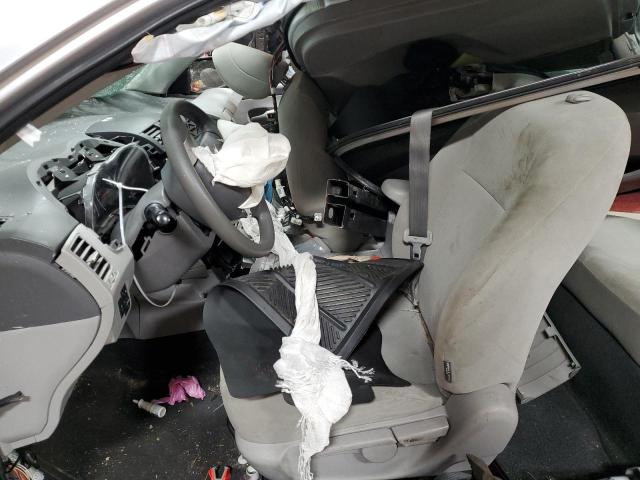 1NXBU4EE8AZ312985 - 2010 TOYOTA COROLLA BASE SILVER photo 7