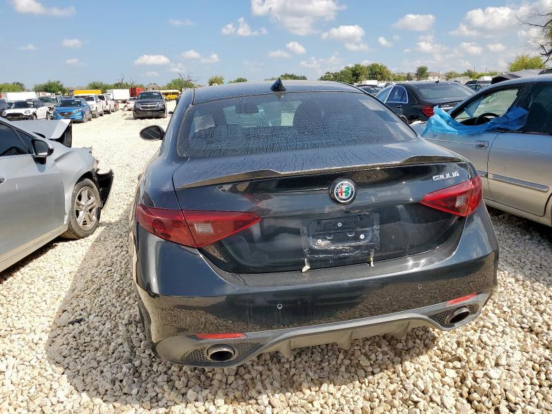 ZARFAEBN6H7551927 - 2017 ALFA ROMEO GIULIA BLACK photo 6