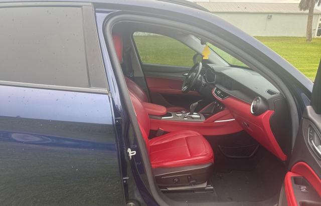 ZASPAKBN4M7C98833 - 2021 ALFA STELVIO TI Синий фото 5