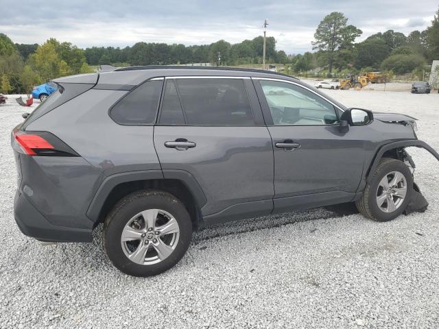 2T3P1RFV5NC322575 - 2022 TOYOTA RAV4 XLE GRAY photo 3