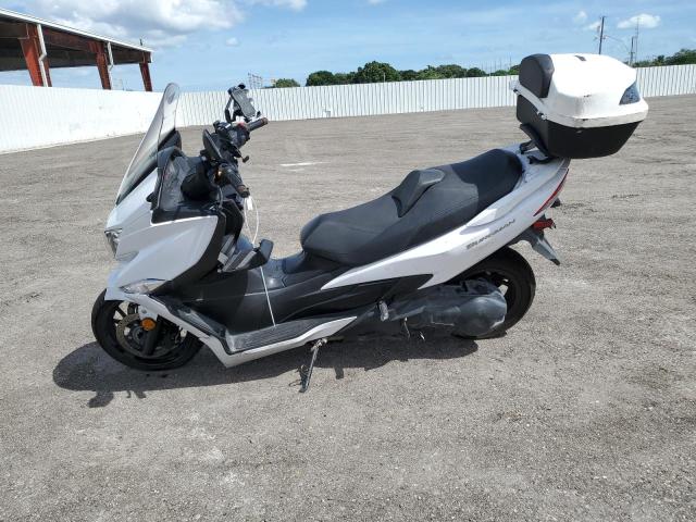 JS1DU11E0J2100072 - 2018 SUZUKI AN400 A WHITE photo 9