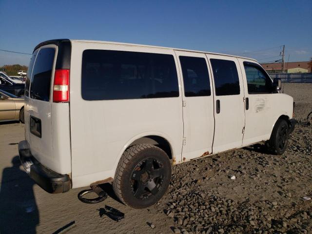 1GNZGXFAXD1139295 - 2013 CHEVROLET EXPRESS G3 LS WHITE photo 3