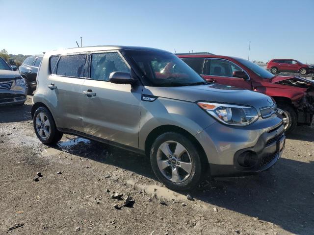 KNDJN2A27K7681463 - 2019 KIA SOUL GRAY photo 4