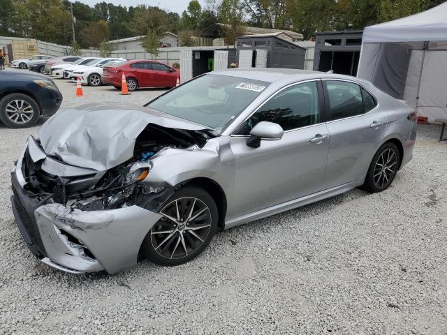 4T1G11AK7PU770020 - 2023 TOYOTA CAMRY SE NIGHT SHADE SILVER photo 1