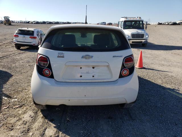 1G1JA6SH8D4247829 - 2013 CHEVROLET SONIC LS WHITE photo 6