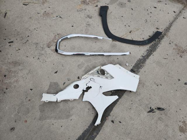 3GKALTEVXJL380698 - 2018 GMC TERRAIN SLE WHITE photo 13