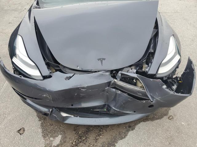 5YJ3E1EA8KF298517 - 2019 TESLA MODEL 3 GRAY photo 11