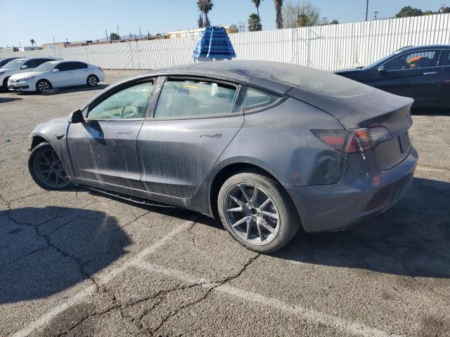 5YJ3E1EA0NF187626 - 2022 TESLA MODEL 3 GRAY photo 2
