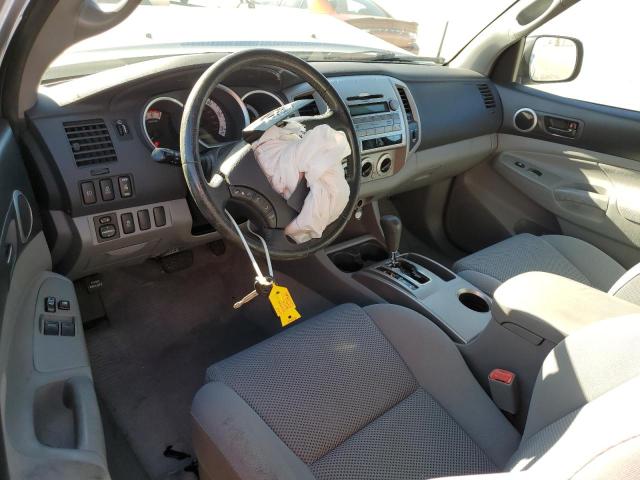 5TFTU4GNXBX012483 - 2011 TOYOTA TACOMA PRERUNNER ACCESS CAB SILVER photo 8