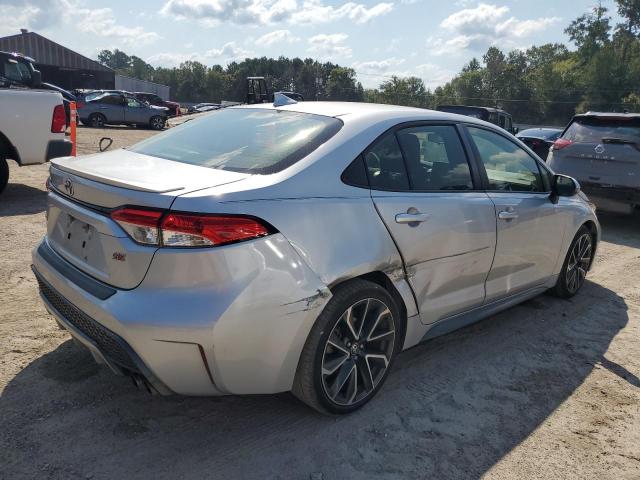 JTDS4RCE4LJ013695 - 2020 TOYOTA COROLLA SE SILVER photo 3