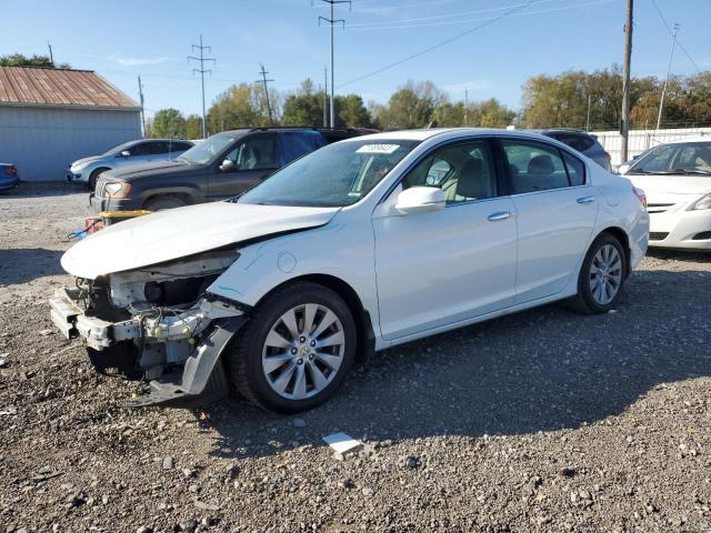 1HGCR3F96DA005795 - 2013 HONDA ACCORD TOURING WHITE photo 1