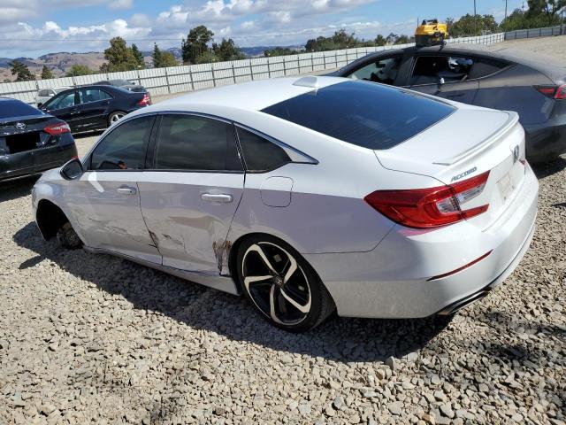 1HGCV1F39JA226993 - 2018 HONDA ACCORD SPORT WHITE photo 2