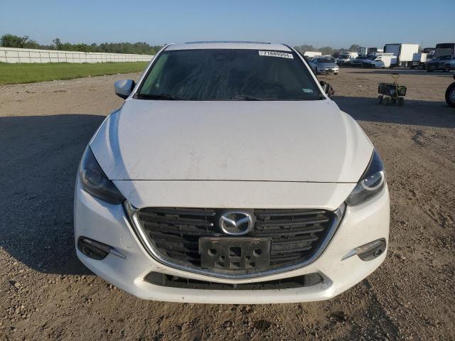 3MZBN1W38JM242399 - 2018 MAZDA 3 GRAND TOURING WHITE photo 5