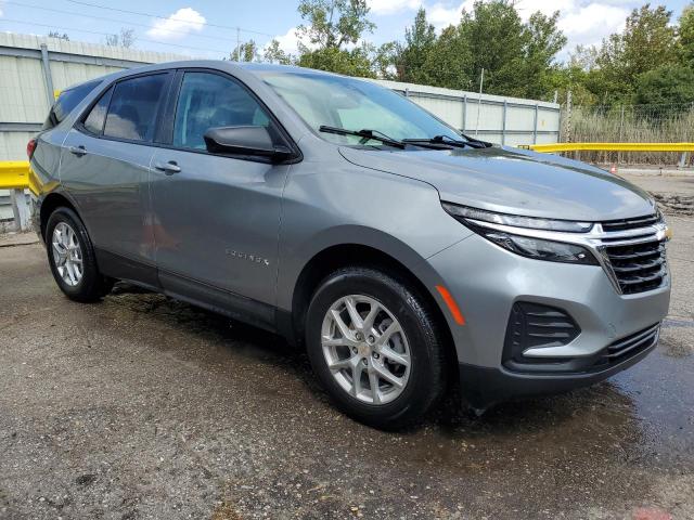 3GNAXFEG7RL270228 - 2024 CHEVROLET EQUINOX LS SILVER photo 4