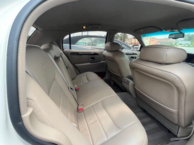 1LNHM81W5XY679473 - 1999 LINCOLN TOWN CAR EXECUTIVE WHITE photo 6