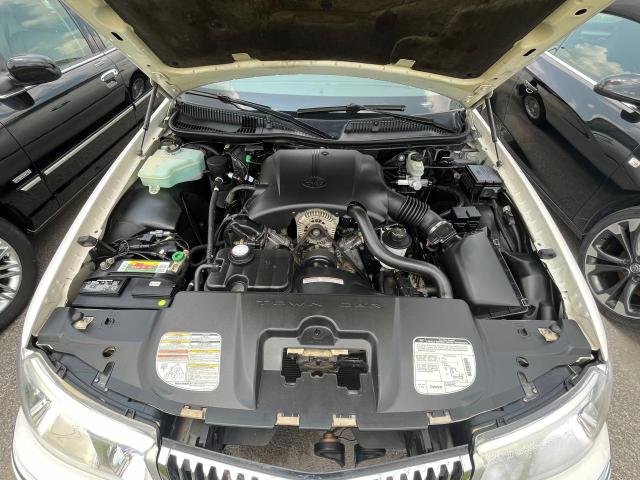 1LNHM81W5XY679473 - 1999 LINCOLN TOWN CAR EXECUTIVE WHITE photo 7