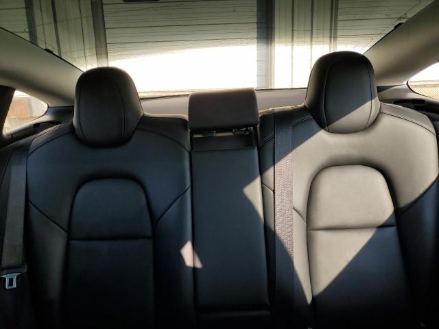 5YJ3E1EA4JF175781 - 2018 TESLA MODEL 3 შავი ფოტო 10