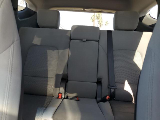 5XYZTDLB6HG439339 - 2017 HYUNDAI SANTA FE S SILVER photo 10