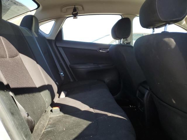 3N1AB7AP8JY245674 - 2018 NISSAN SENTRA S 银色 照片 10