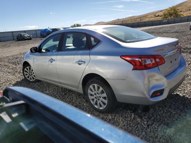 3N1AB7AP8JY245674 - 2018 NISSAN SENTRA S 银色 照片 2