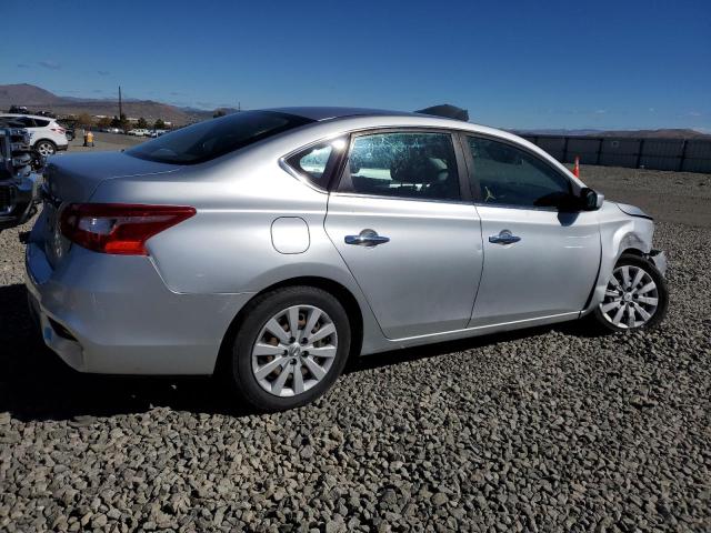 3N1AB7AP8JY245674 - 2018 NISSAN SENTRA S 银色 照片 3