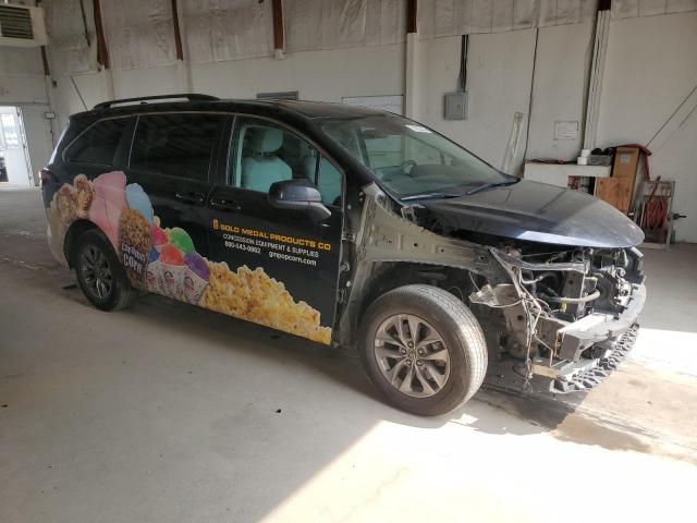 5TDKRKEC3MS070463 - 2021 TOYOTA SIENNA LE 黑色 照片 4