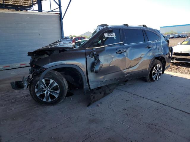 2021 TOYOTA HIGHLANDER XLE, 