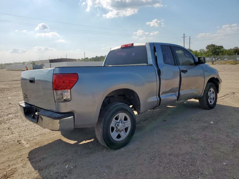 5TFRM5F10DX064853 - 2013 TOYOTA TUNDRA DOUBLE CAB SR5 SILVER photo 3
