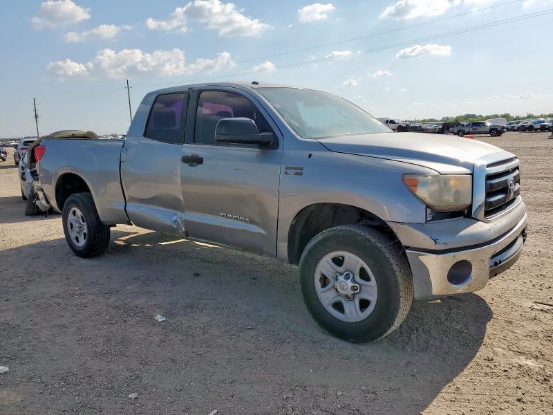 5TFRM5F10DX064853 - 2013 TOYOTA TUNDRA DOUBLE CAB SR5 SILVER photo 4