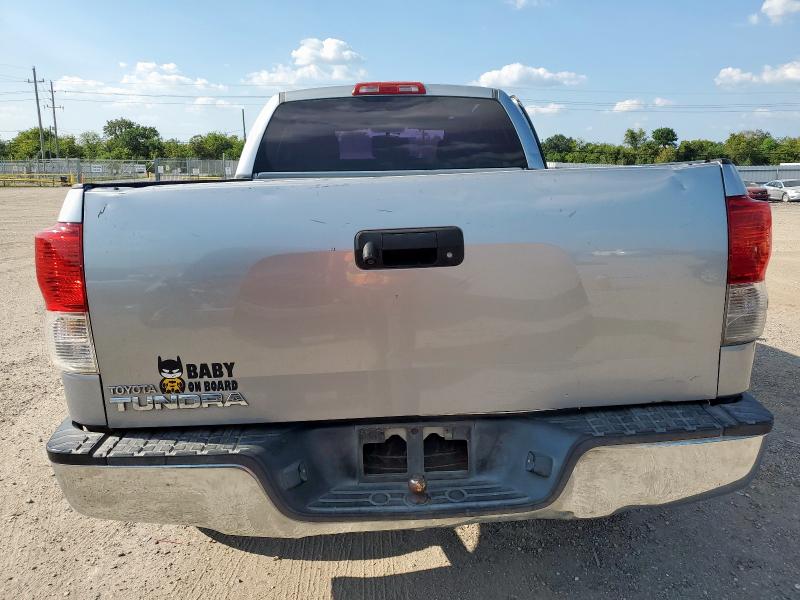 5TFRM5F10DX064853 - 2013 TOYOTA TUNDRA DOUBLE CAB SR5 SILVER photo 6